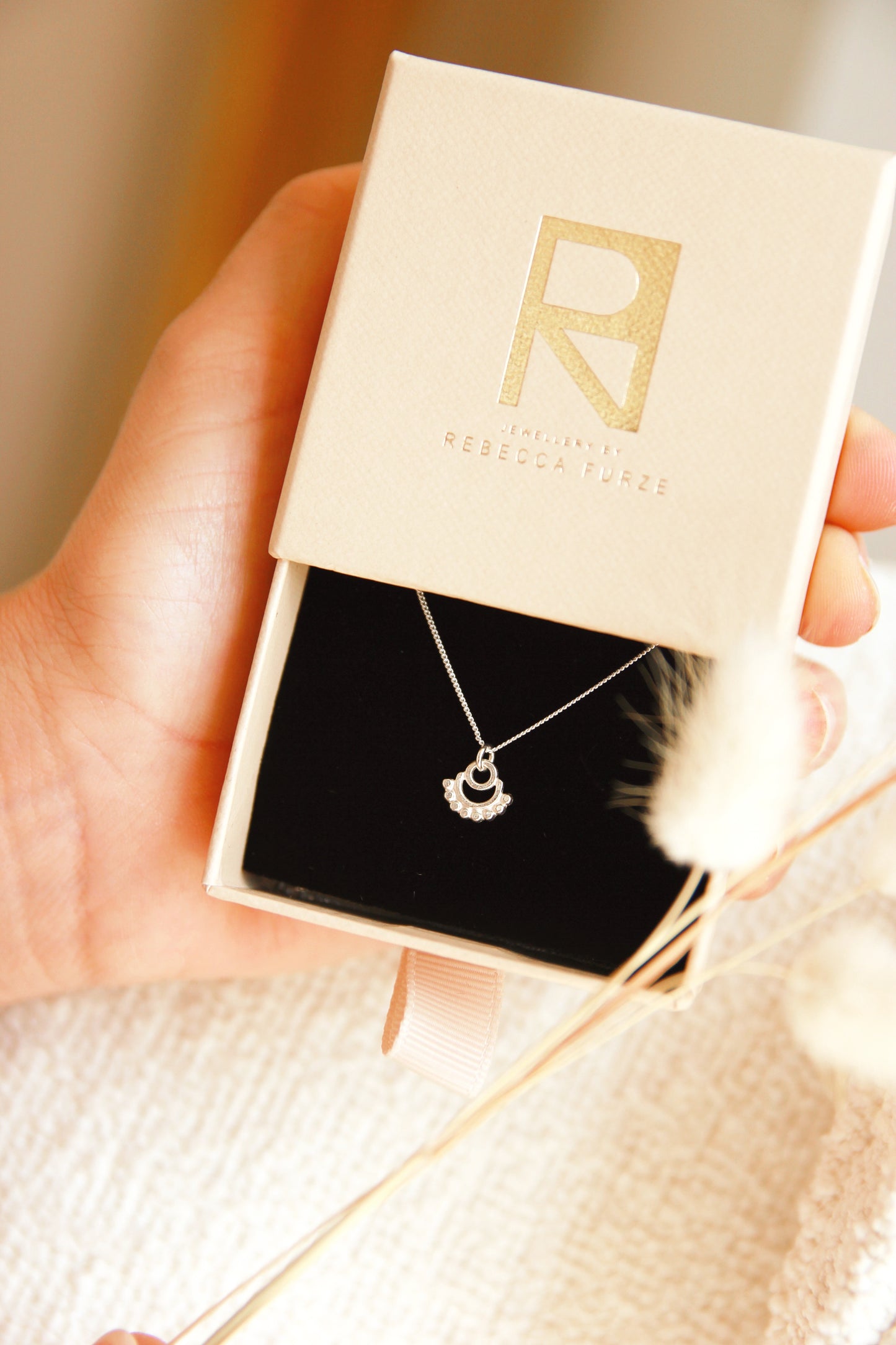 Frida Mini Necklace