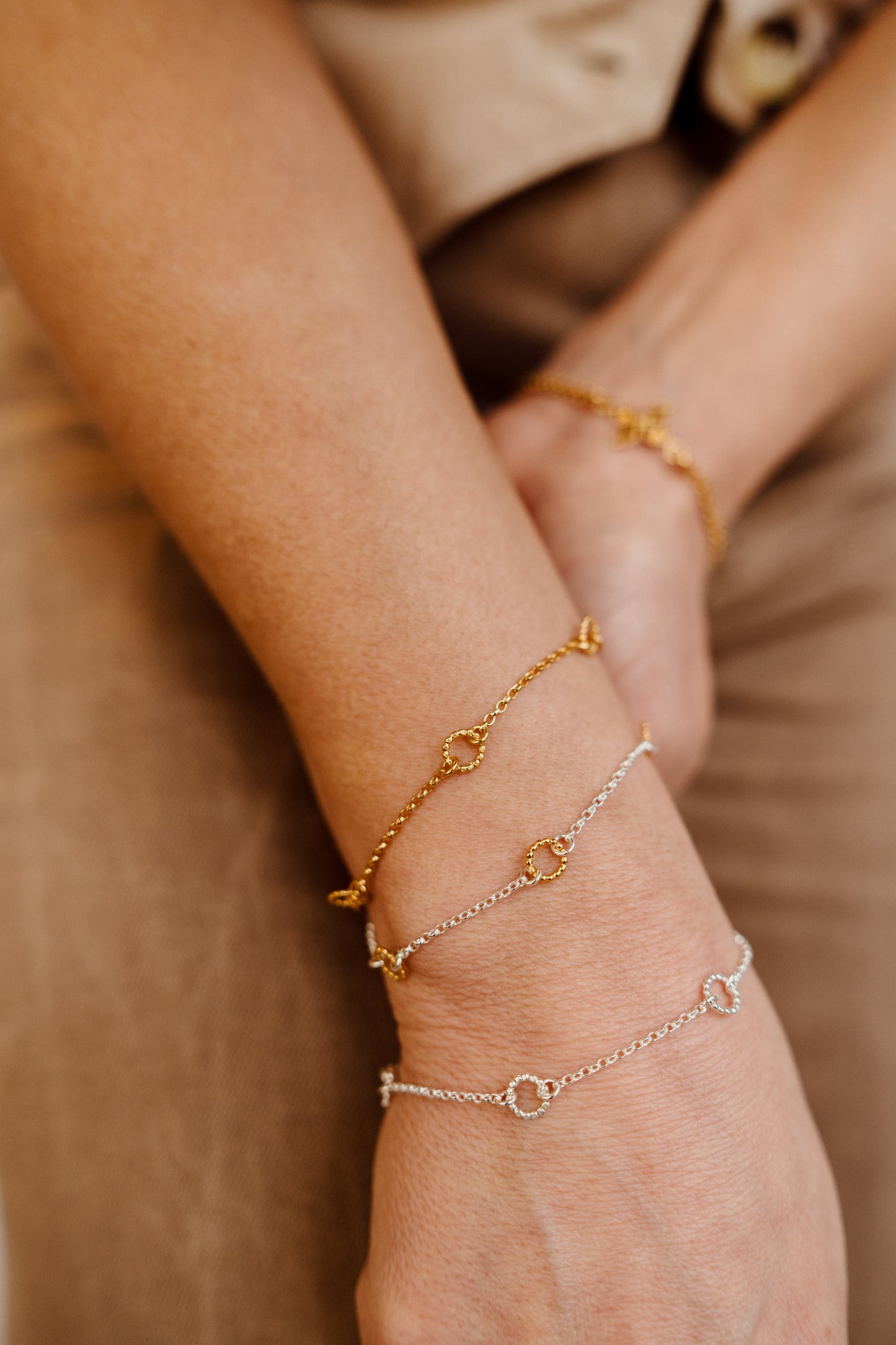 Round Dot Bracelet