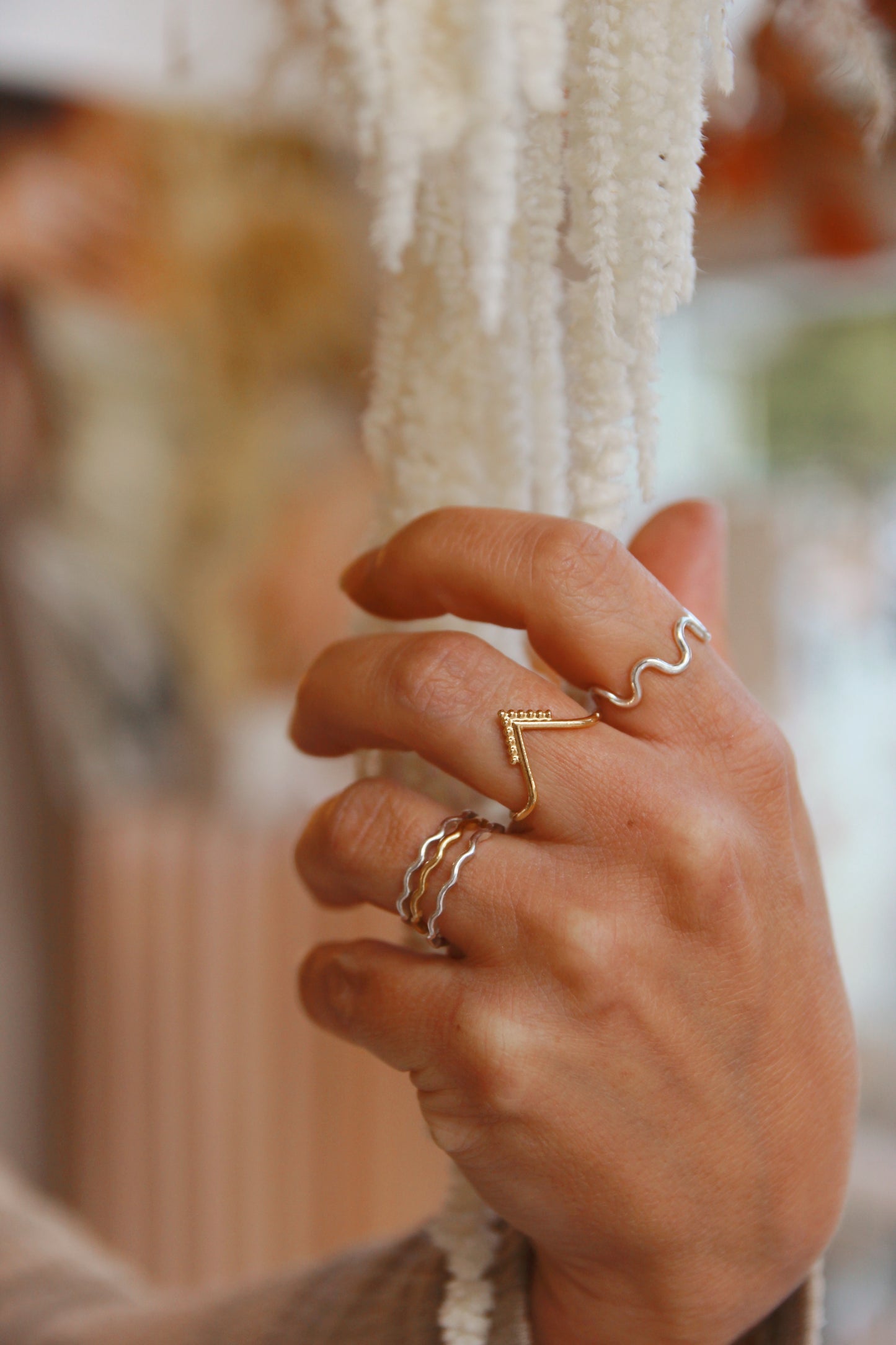 Wavy Ring (Shallow Wave)