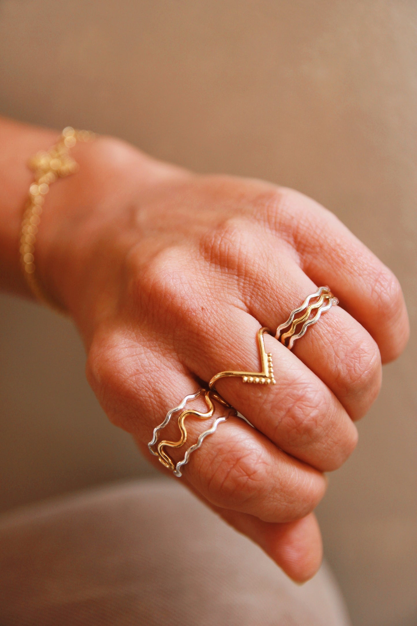 Wavy Ring (Shallow Wave)