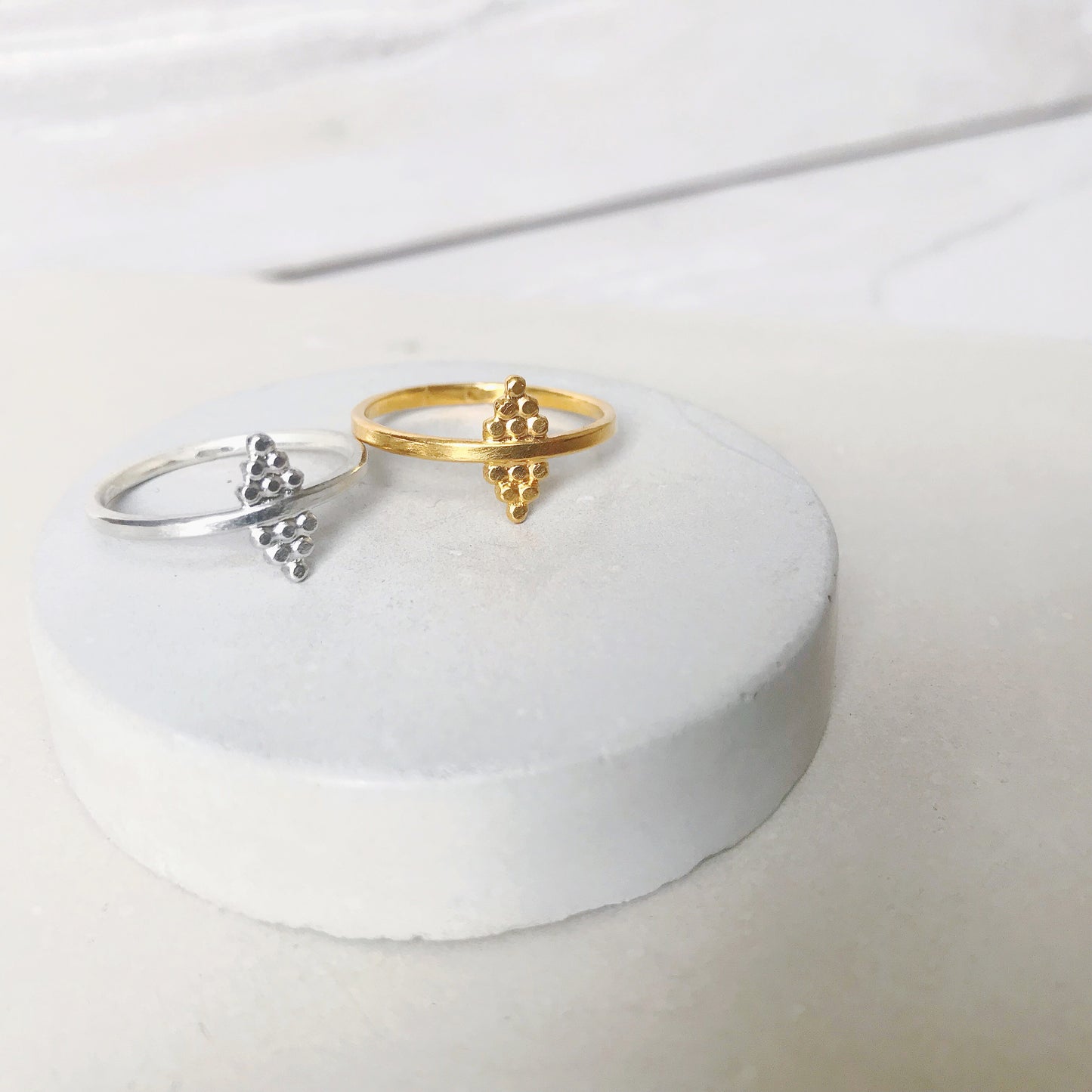 Dot Pyramid Ring