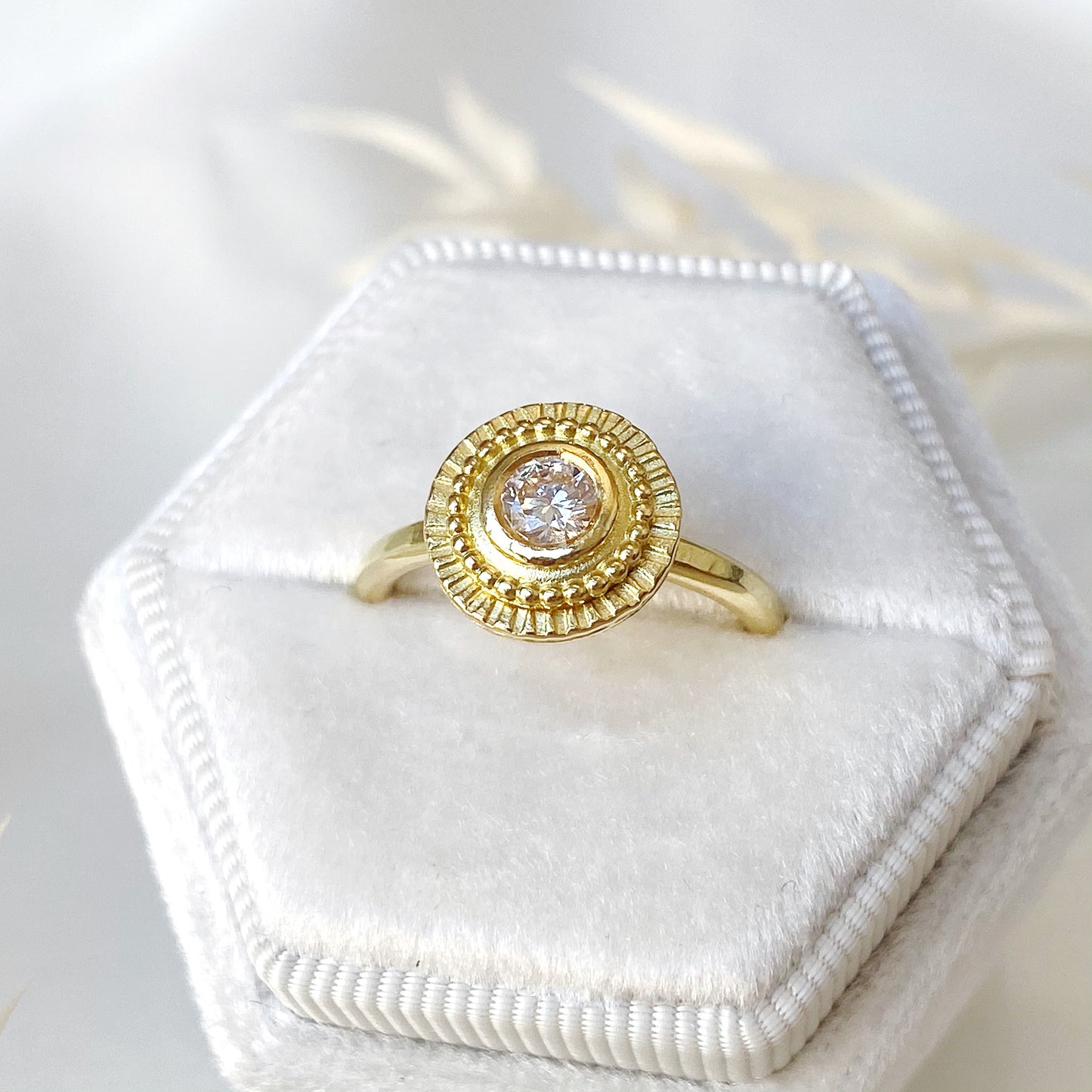 Almas Diamond Ring