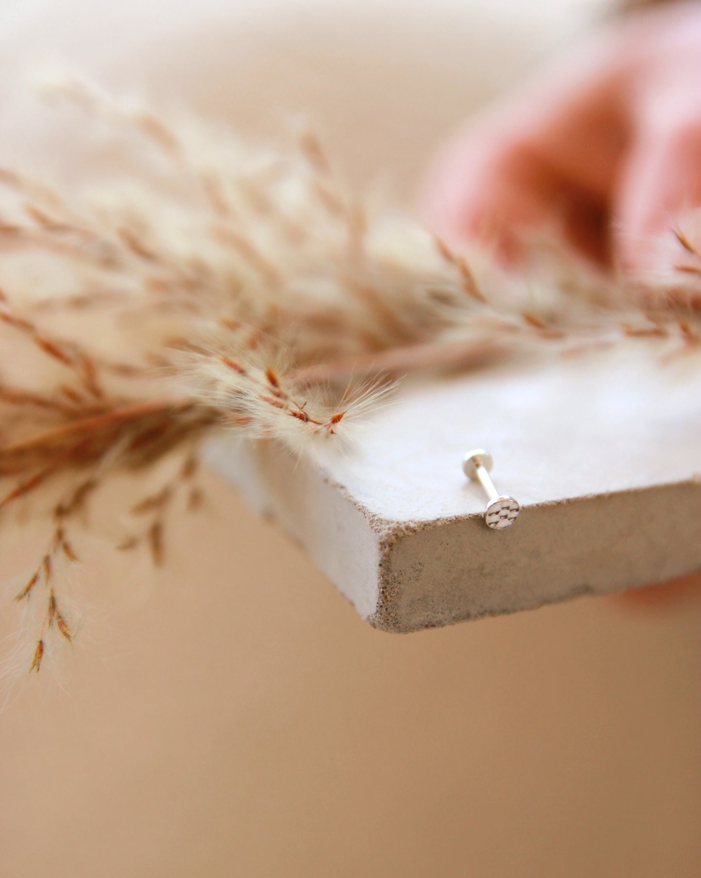 Flat back earring - Silver